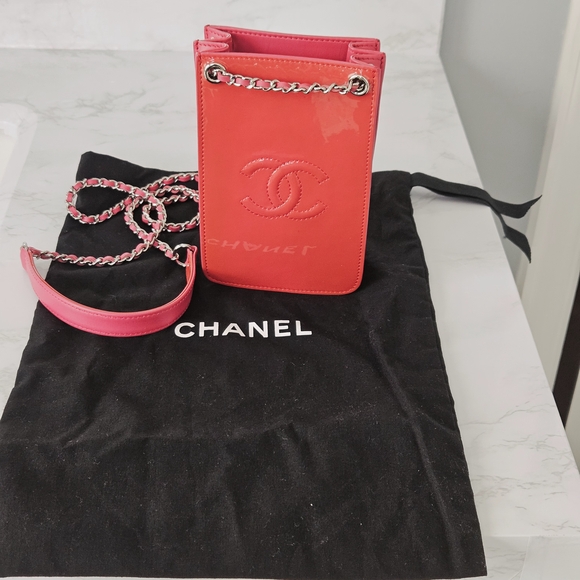CHANEL Red Mini Crossbody Bag - Picture 1 of 6
